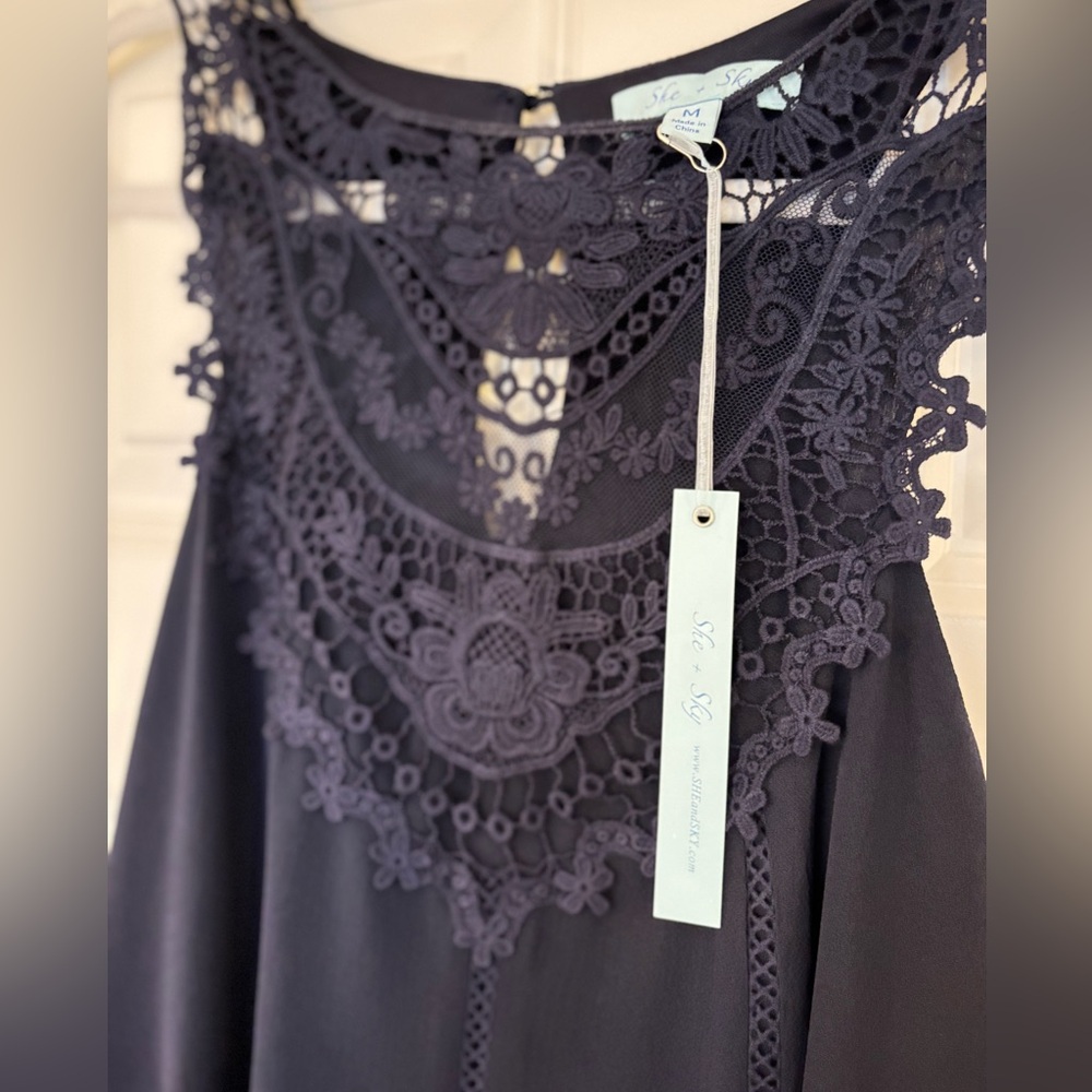 Lace navy blue dress sleeveless NWT